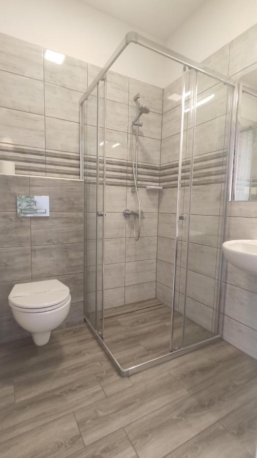 Pokój jednoosobowy typu Deluxe z łazienką